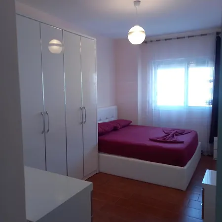 Al Mare 1 Apartment *