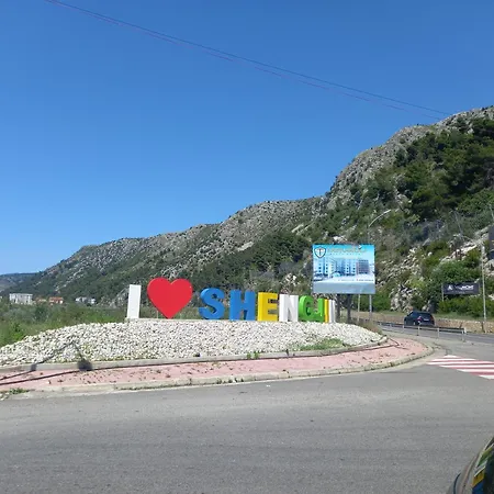 Al Mare 1 * Shengjin (Lezhe)